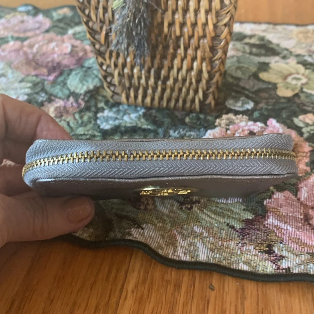Tory Burch good some